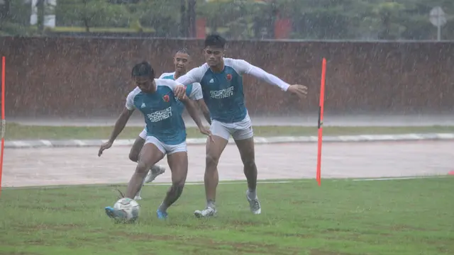 PSM Makassar Latihan
