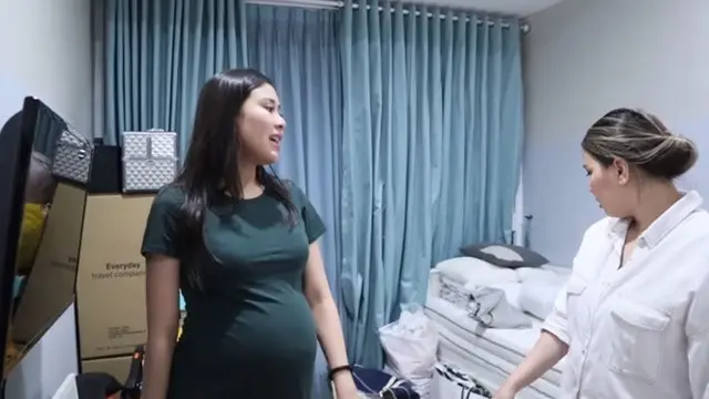 7 Penampakan Isi Rumah Syahnaz Sadiqah, Ada Studio Musiknya