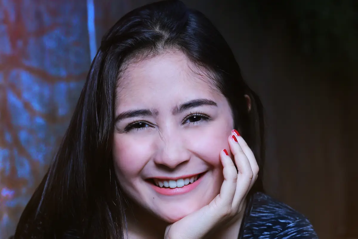 [Bintang] Prilly Latuconsina