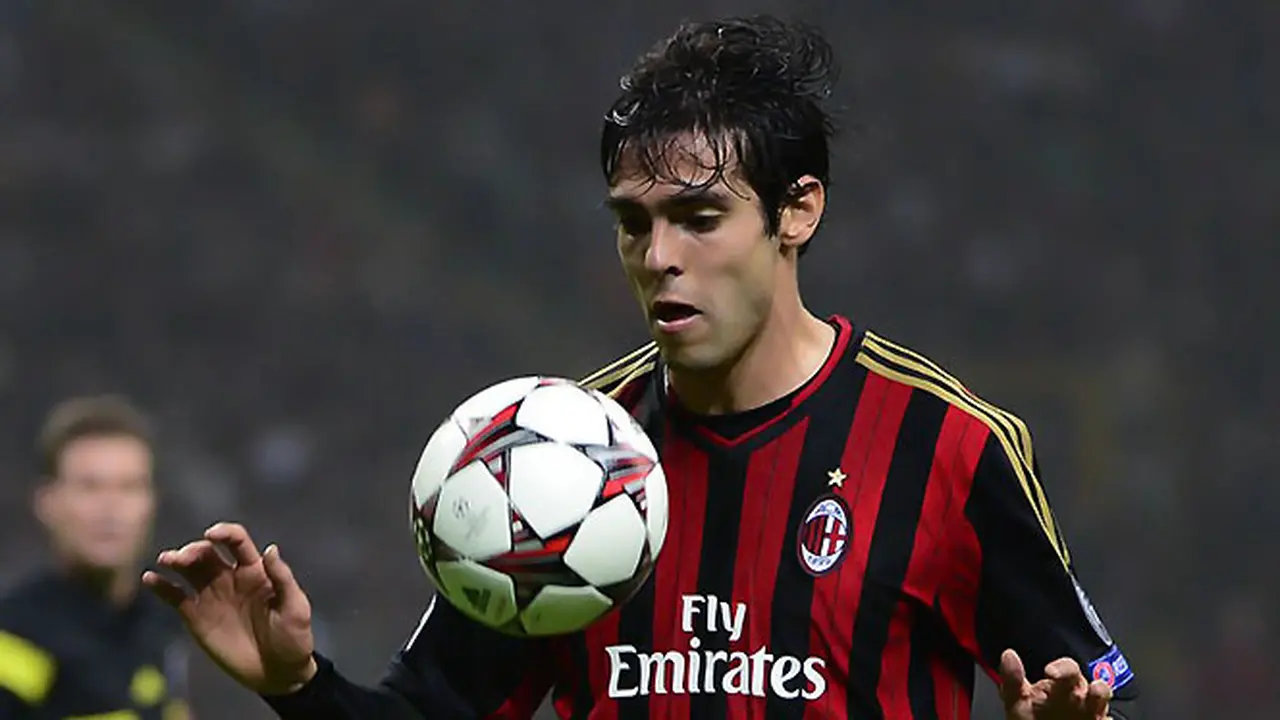 kaka-acmilan-131023b.jpg