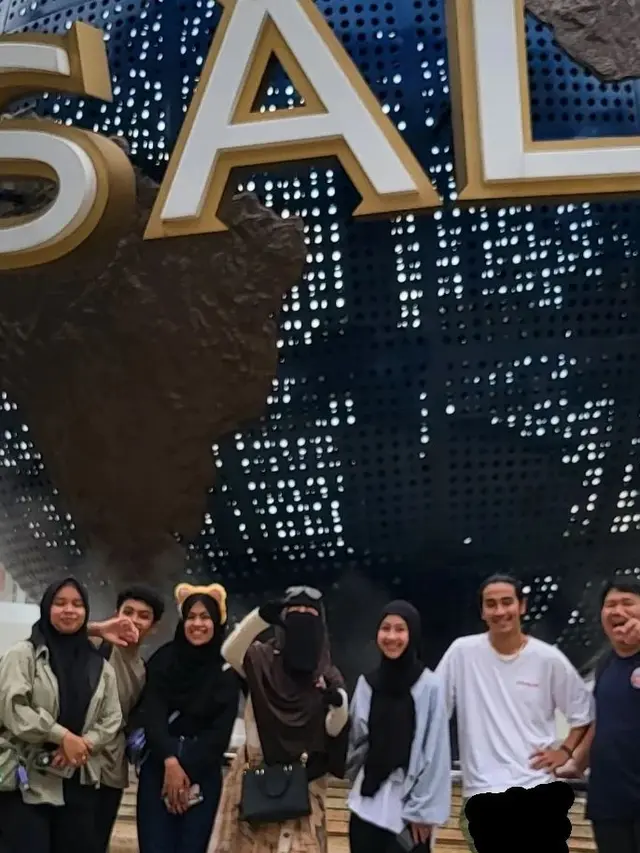 6 Potret Abidzar Al Ghifari Liburan di Singapura, Nikmati Momen Bareng Keluarga