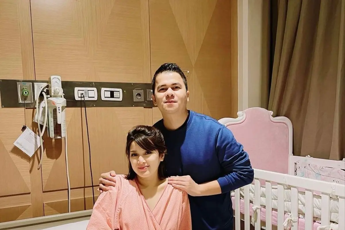 Rosiana Dewi dan Handika Pratama jelang persalinan (Foto: Instagram @handikapratama20)