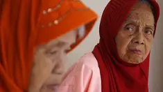 Momen lebaran dirasakan seperti ada sesuatu yang hilang, karena jauhnya mereka dari sanak saudara dan orang yang mereka sayang.