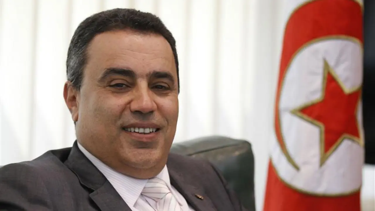 PM Tunisia Tolak Pemberian Hadiah iPhone