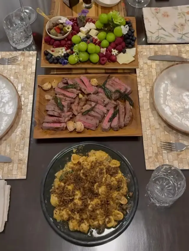 Hasil masakan Ariel Tatum yang mengunggah selera. [@didietmaulana]