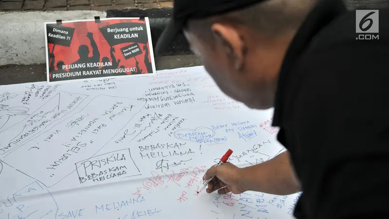 Tuntut Pembebasan Meiliana, Massa Geruduk Gedung Mahkamah Agung