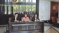 Mahkamah Konstitusi (MK) resmi mengumumkan tiga anggota Majelis Kehormatan MK atau MKMK permanen, pada Rabu (20/12/2023). (Merdeka.com/Lydia Fransisca)