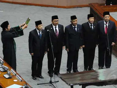 Pimpinan DPR RI periode 2014-2019 secara resmi mengucapkan sumpah janji jabatan, Jakarta, (2/10/14). (Liputan6.com/Andrian M Tunay)