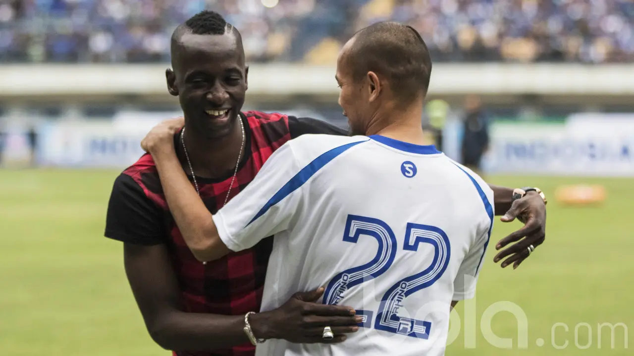 Kembali ke Bandung, Makan Konate Disambut Meriah