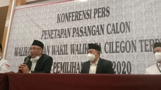 Walikota Dan Wakil Walikota Cilegon Terpilih, Helldy Agustian-Sanuji Pentamerta. (Sabtu, 23/01/2021). (Liputan6.com/Yandhi Deslatama).