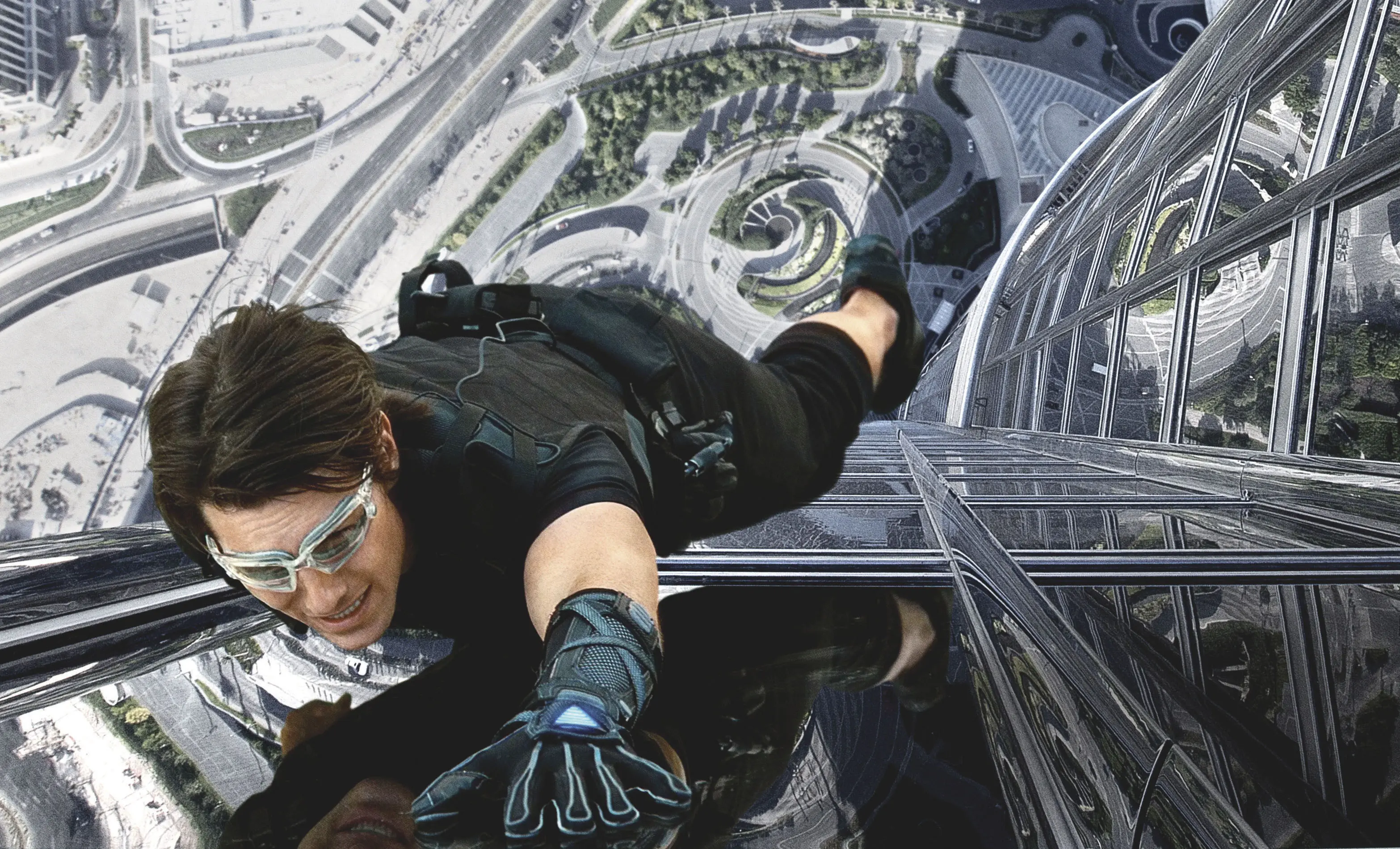 Tom Cruise rela latihan satu tahun demi sukseskan Mission Impossible 6. (Via: The Japan Times)