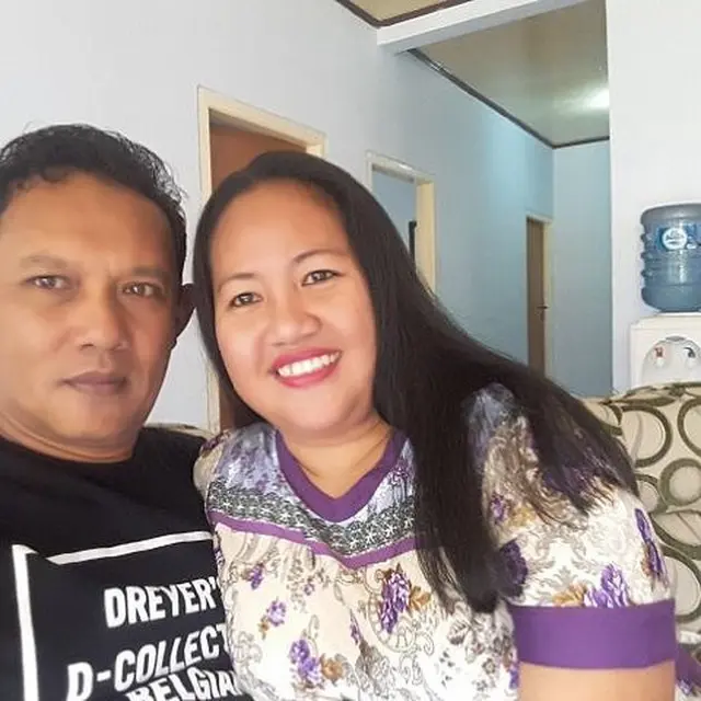 7 Potret Riri Khasmita, Mantan ART Nirina Zubir yang Kini Jadi Sorotan