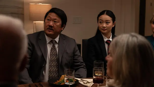 Benedict Wong sebagai Meng dalam film Bad Genius. (Foto: Ed Araquel/ Little Ray Media Picture/ Perfect Federation/ Picturestart)