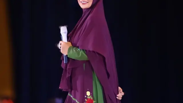 6 Potret Krisdayanti saat Tampil Berhijab, Curi Perhatian
