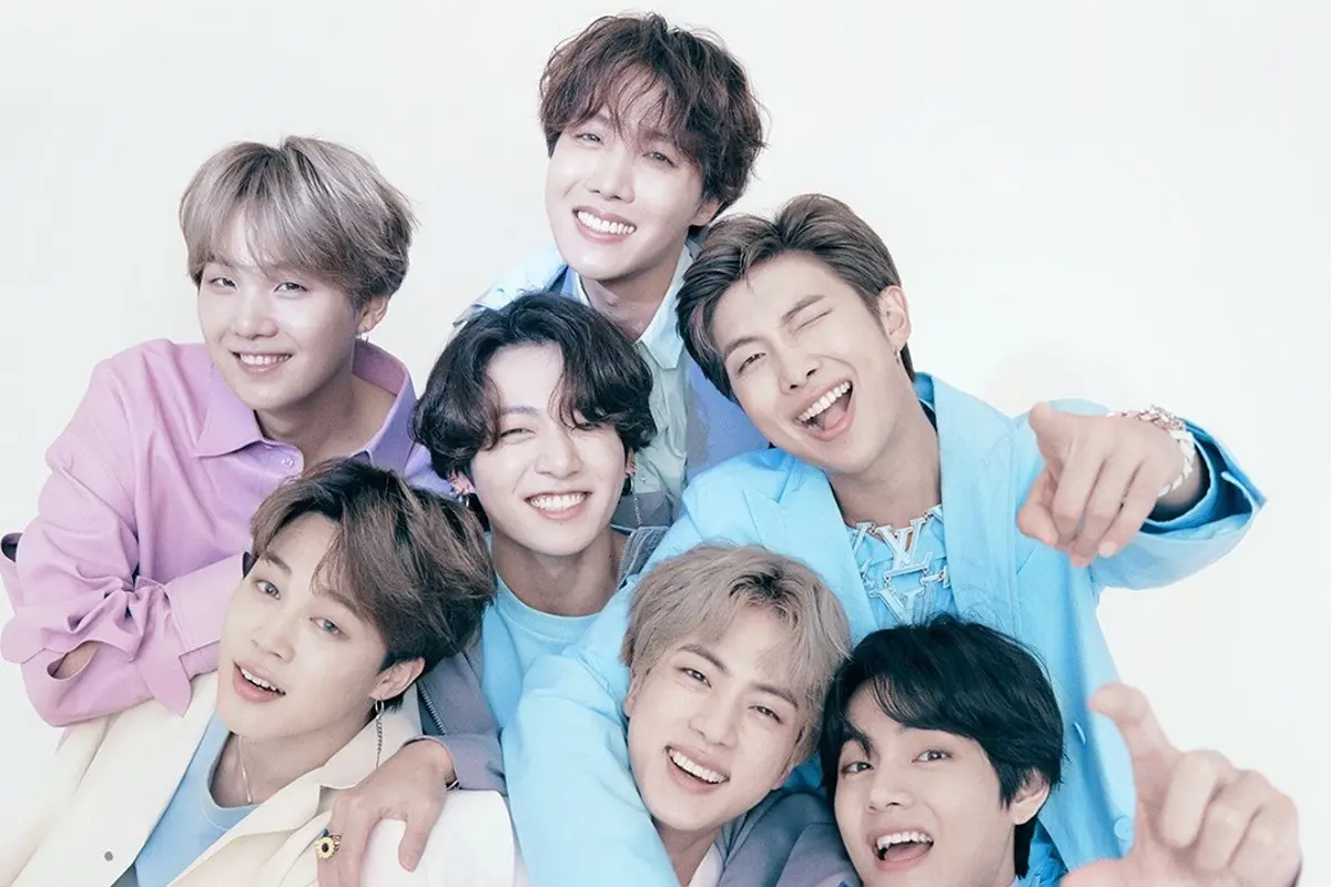 Potret BTS yang Resmi Jadi Brand Ambassador Louis Vuitton