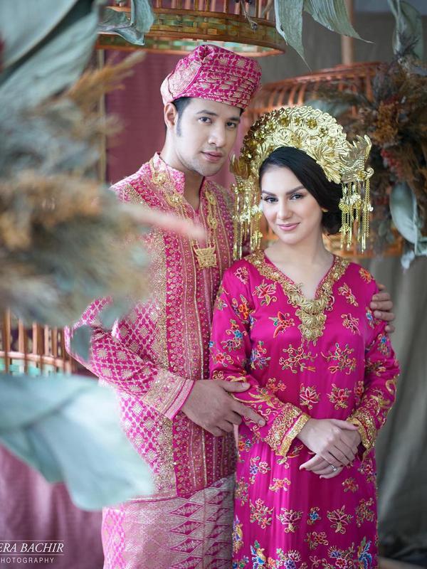 Saksikan Live Streaming Pernikahan Ammar Zoni Dan Irish Bella Minggu Siang Ini Di Vidio Com