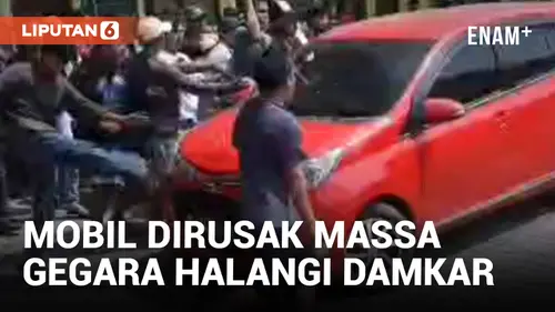 VIDEO: Halangi Damkar ke Lokasi Kebakaran, Mobil di Bekasi Diamuk Massa