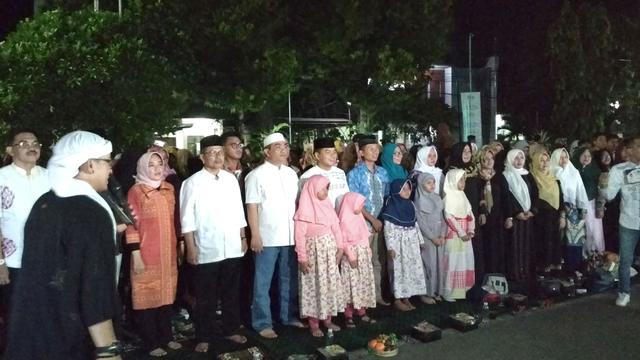 Takjil Kebersamaan dan Semangat Bersatu Ala Kota Cirebon
