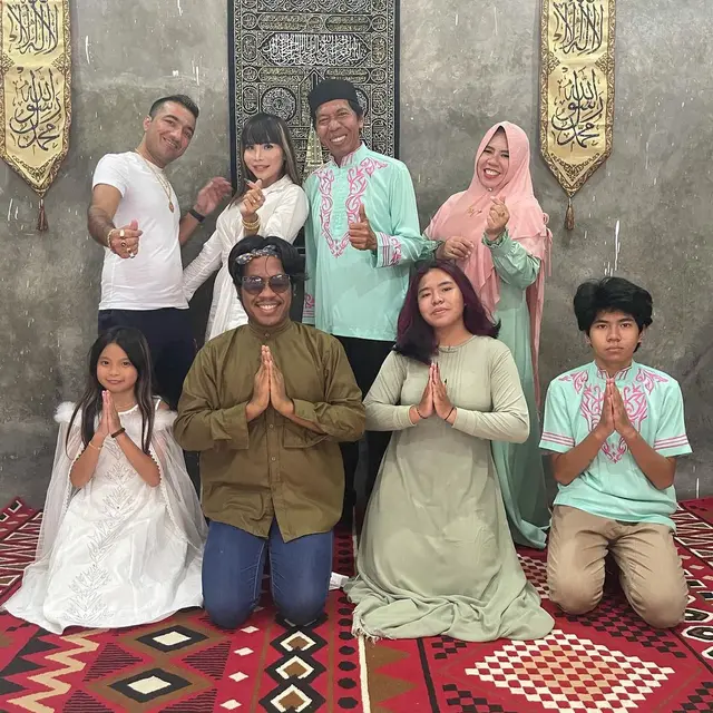 7 Kebesamaan Kiwil Bersama Dua Mantan Istri Saat Lebaran Ini Jadi Sorotan