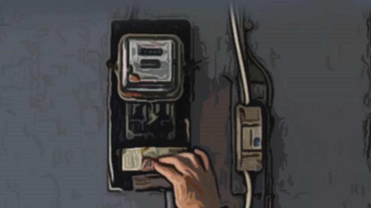 Banner Infografis Keluhan Lonjakan Tagihan Rekening Listrik. (Liputan6.com/Trieyasni)