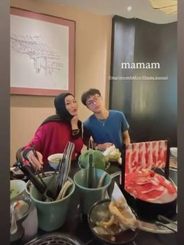 Makan Bareng, Ini 7 Kebersamaan Thoriq Halilintar Bersama Angelina Sondakh