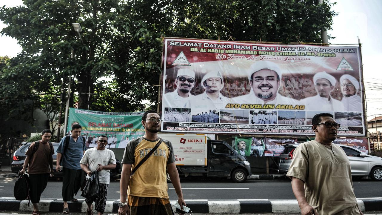 Persiapan Penyambutan Habib Rizieq di Petamburan III