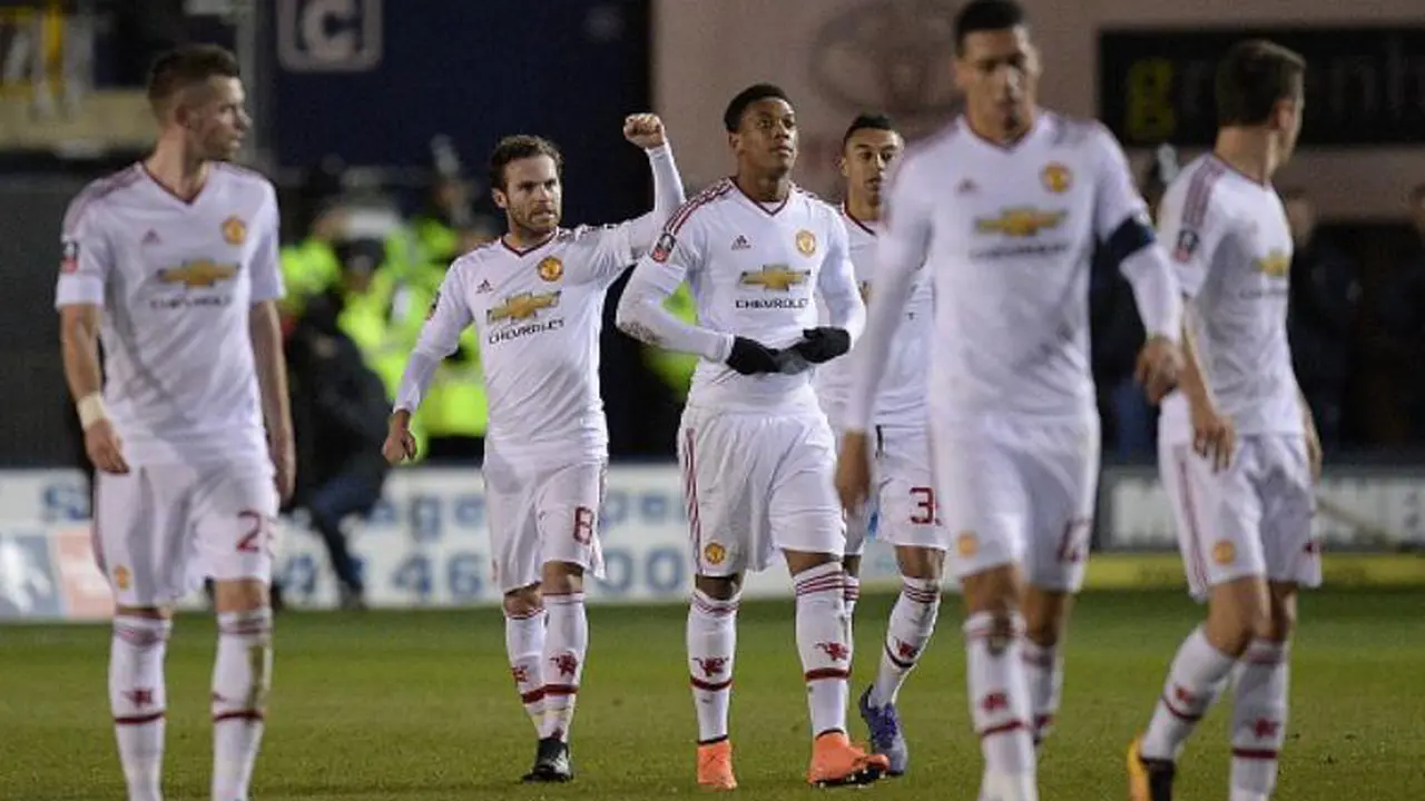 Shrewsbury Town vs Manchester United