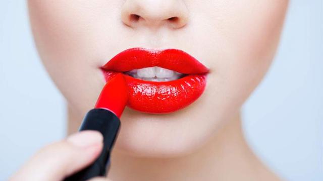 ilustrasi lipstik