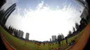 Sriwijaya FC menggelar latihan jelang final Piala Presiden 2015 di Stadion Soemantri Brojonegoro, Jakarta, Jumat (16/10/2015) pagi WIB. (Bola.com/Nicklas Hanoatubun)