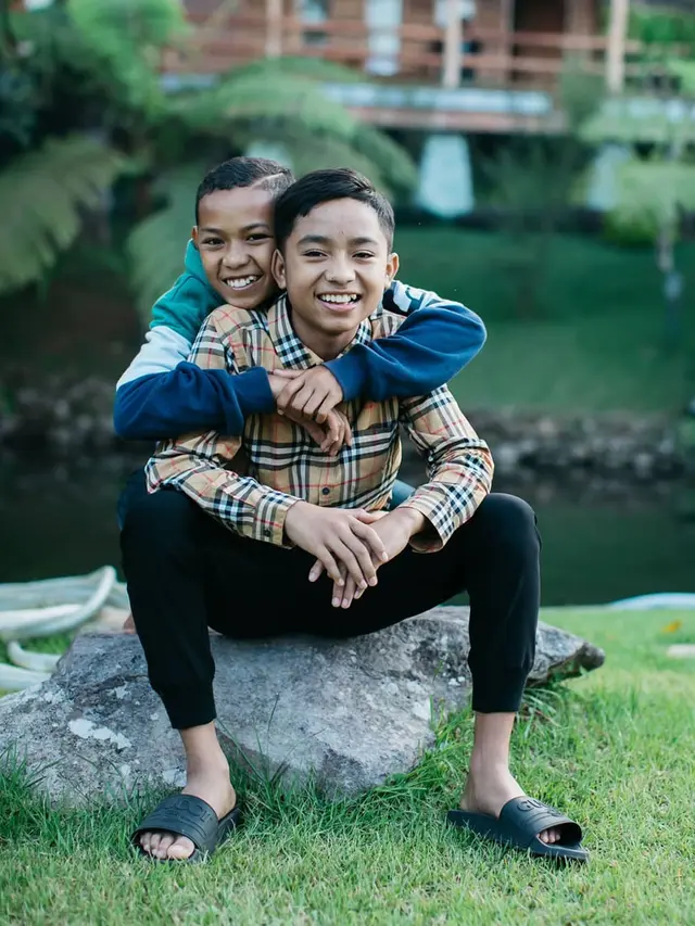 6 Momen Kebersamaan Betrand Peto dengan Saudara Kandungnya