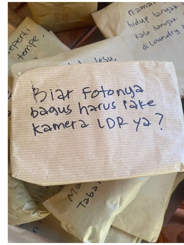 6 Potret Kata-Kata Mutiara di Doorprize Lomba 17 Agustusan, Relate Banget