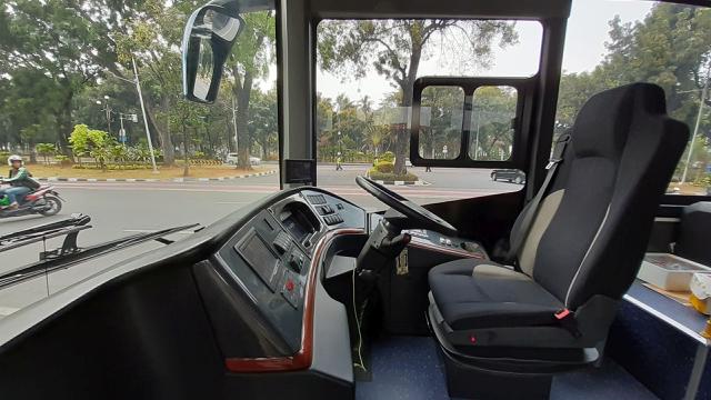 Direktorat Jenderal Perhubungan Darat Kementerian Perhubungan melakukan uji coba bus listrik buatan lokal, yaitu PT Mobil Anak Bangsa (MAB).