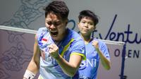 Ekspresi ganda putri Apriyani Rahayu/Siti Fadia Silva saat sukses menyingkirkan ganda putri China, Zhang Shuxian/Zheng Yu pada babak 16 besar Indonesia Open 2022 di Istora Senayan, Jakarta, Kamis (16/6/2022) petang WIB. (Bola.com/Bagaskara Lazuardi)