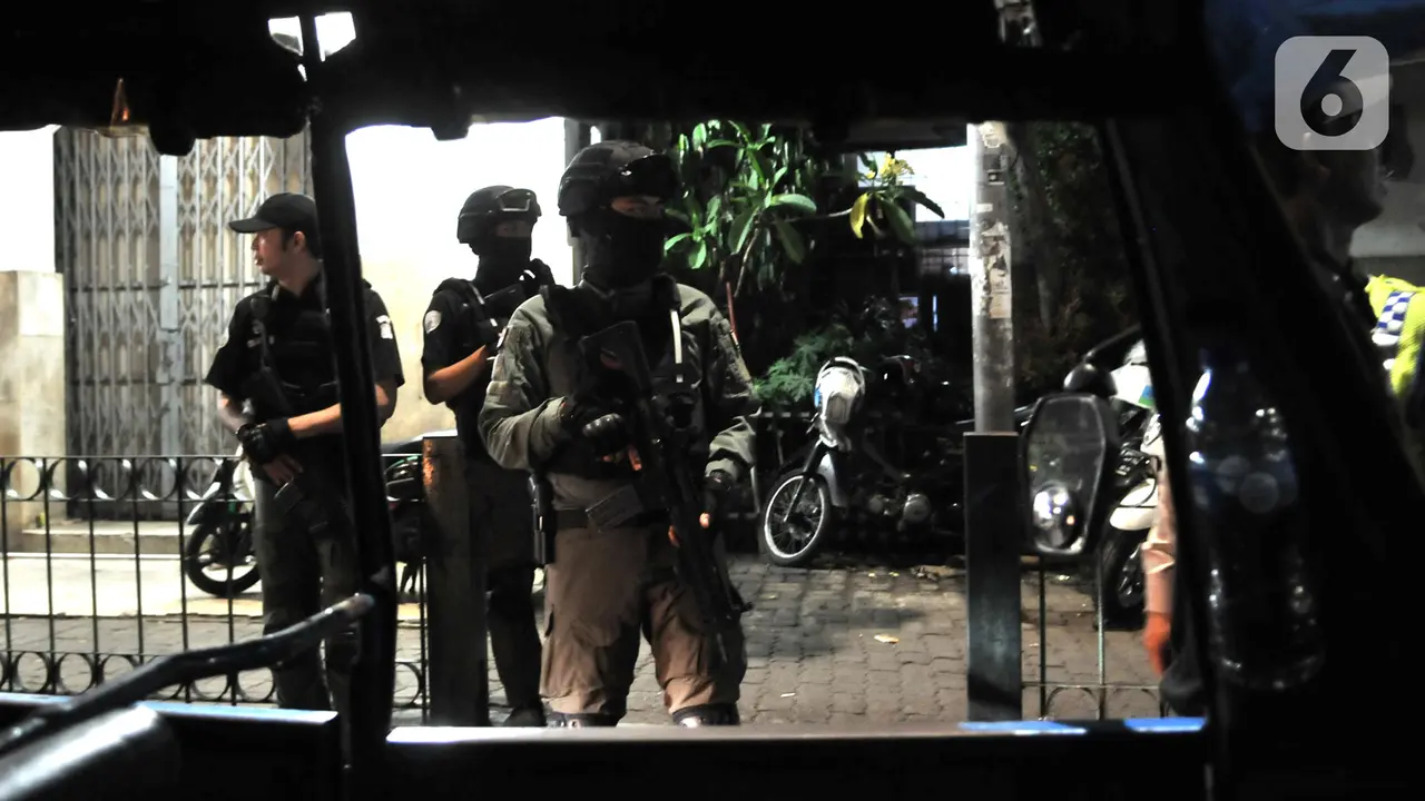 Tim Eagle One Gelar Operasi Premanisme di Manggarai