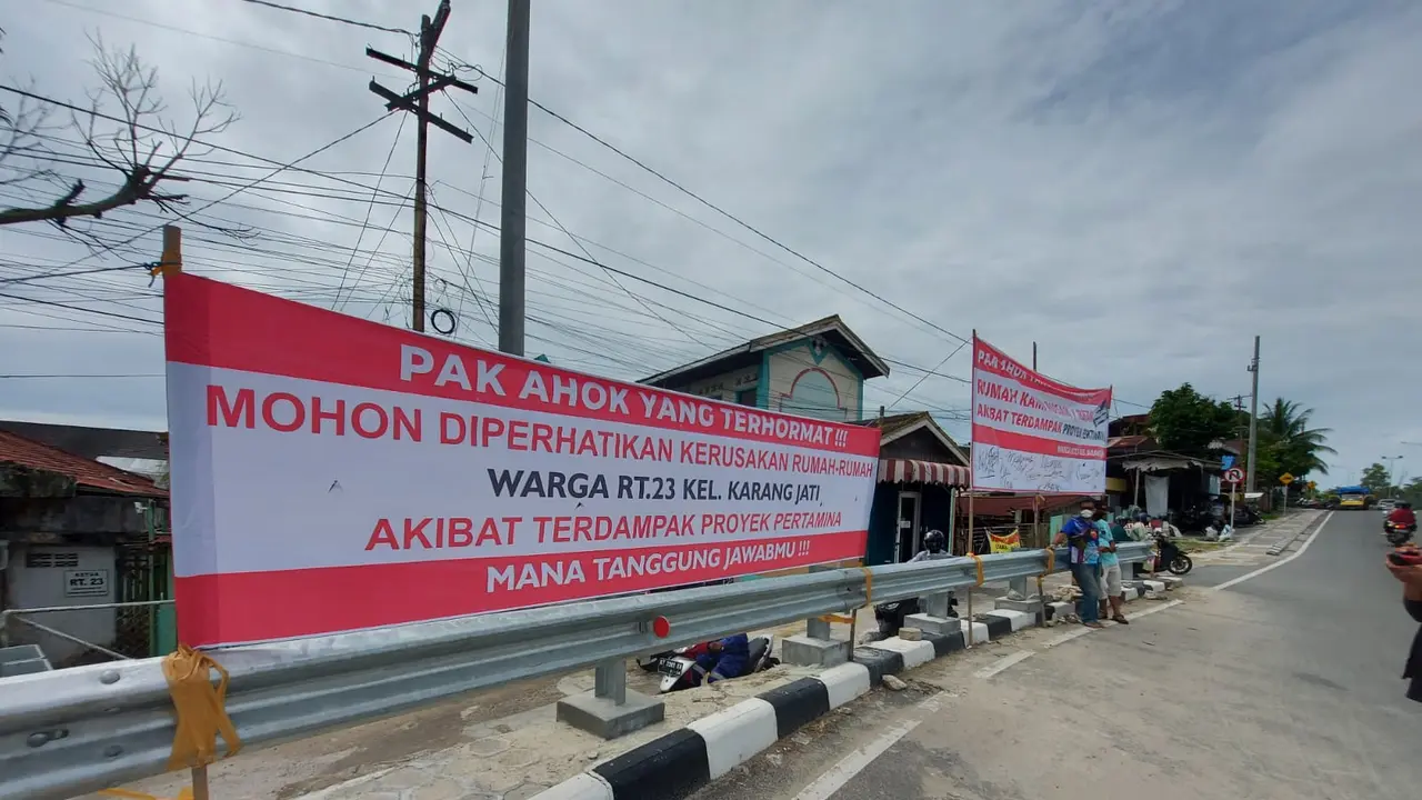 Spanduk warga