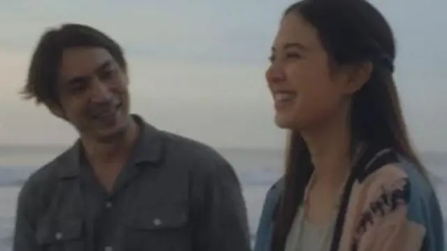 Jadi Orang Ketiga di Film, Ini 6 Momen Kedekatan Abimana dan Aurelie Moeremans