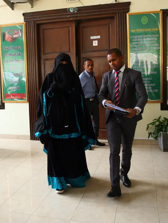 Setelah resmi menyandang status janda, ibu dua anak itu juga berharap segera menyusul mantan suaminya, Caisar yang akan menikah pada tahun ini. Ia berharap segera mendapatkan jodoh. (Nurwahyunan/Bintang.com)