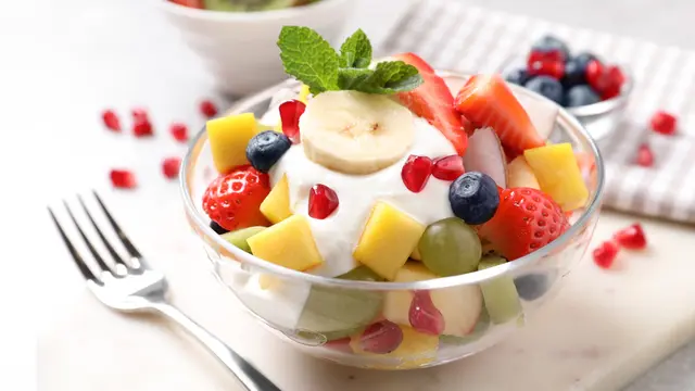 Ilustrasi salad buah