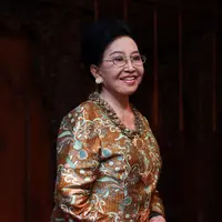 Tanpa perawatan macam-macam, seorang Mooryati Soedibyo ternyata mampu memberikan contoh bersahaja. (Deki Prayoga/Bintang.com)