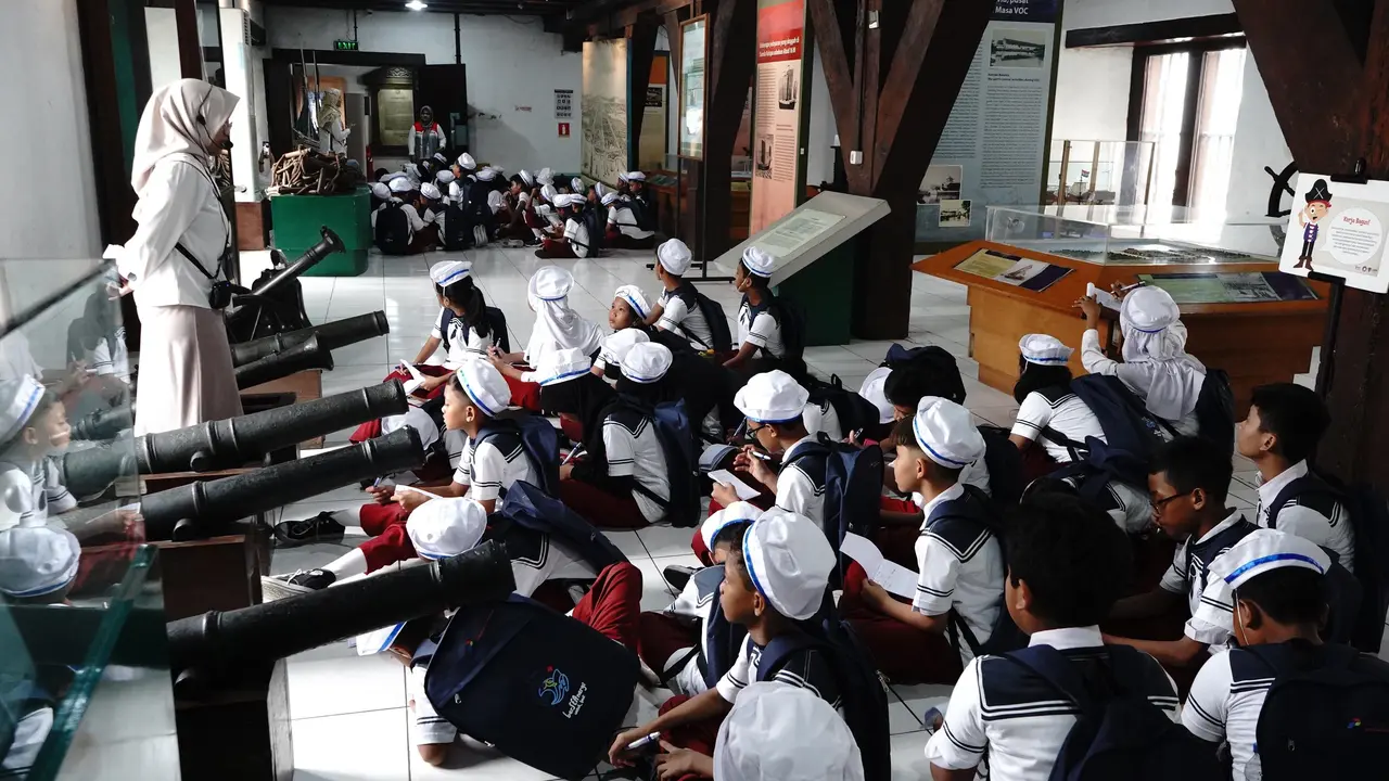 Dorong Generasi Muda Jaga Ekosistem Laut Lewat Ocean LiteraSEA