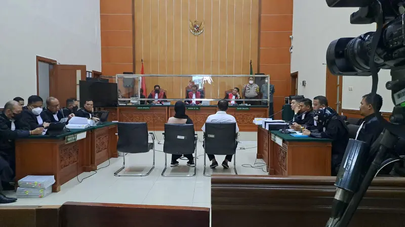 Sidang Lanjutan Kasus Narkoba Dody Prawiranegara dan Teddy Minahasa