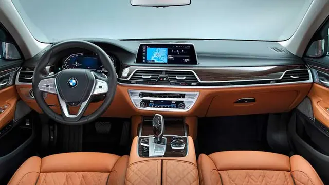 Interiornya dibuat dengan lebih premium (Carbuzz)