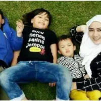 Setelah melakukan mediasi, Sahrul Gunawan dan Indriani Hadi sepakat untuk mengasuh anak-anak mereka bersama. Bahkan, mereka berdua masih berkomunikasi dengan baik.