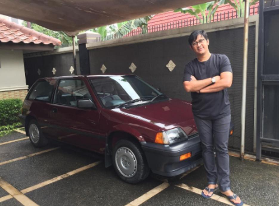 Mengintip 5 Koleksi Mobil Klasik Andre Taulany News Entertainment Fimela Com
