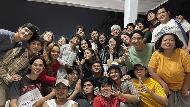 Momen Perpisahan Pemain Sinetron Dari Jendela SMP