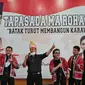 Deklarasi dukungan Paslon Bupati Karawang Yessi-Adly digelar dengan menghelat konser musik Batak. (Liputan6.com/Bam Sinulingga)