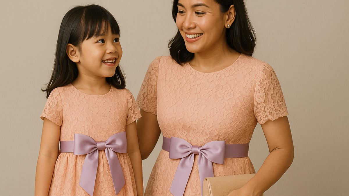 7 Model Long Dress Brokat Kembar Ibu dan Anak, Tampil Kompak di Acara Spesial