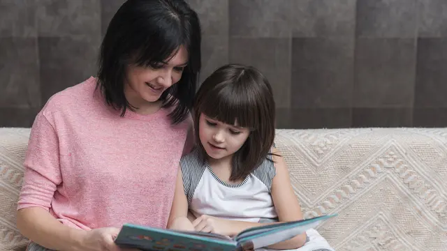 wanita oktober minat baca