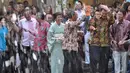 Di akhir acara pembukaan Jak-Japan Matsuri oleh Ahok, Rumah Dinas Dubes Jepang tiba-tiba bersalju, Minggu (14/9/2014) (Liputan6.com/Miftahul Hayat)