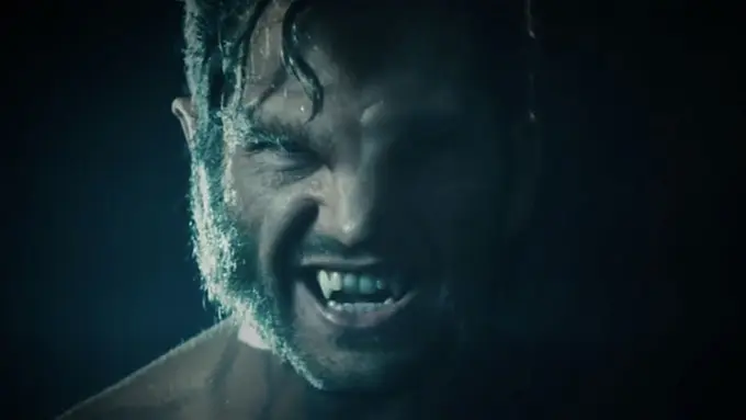 Pria Telanjang Ini Mengamuk Saat Bulan Purnama, Manusia Serigala?